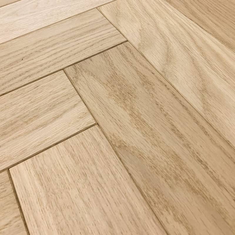 Parquet en chêne contrecollé Premier - Bâton Rompu - Huilé incolore