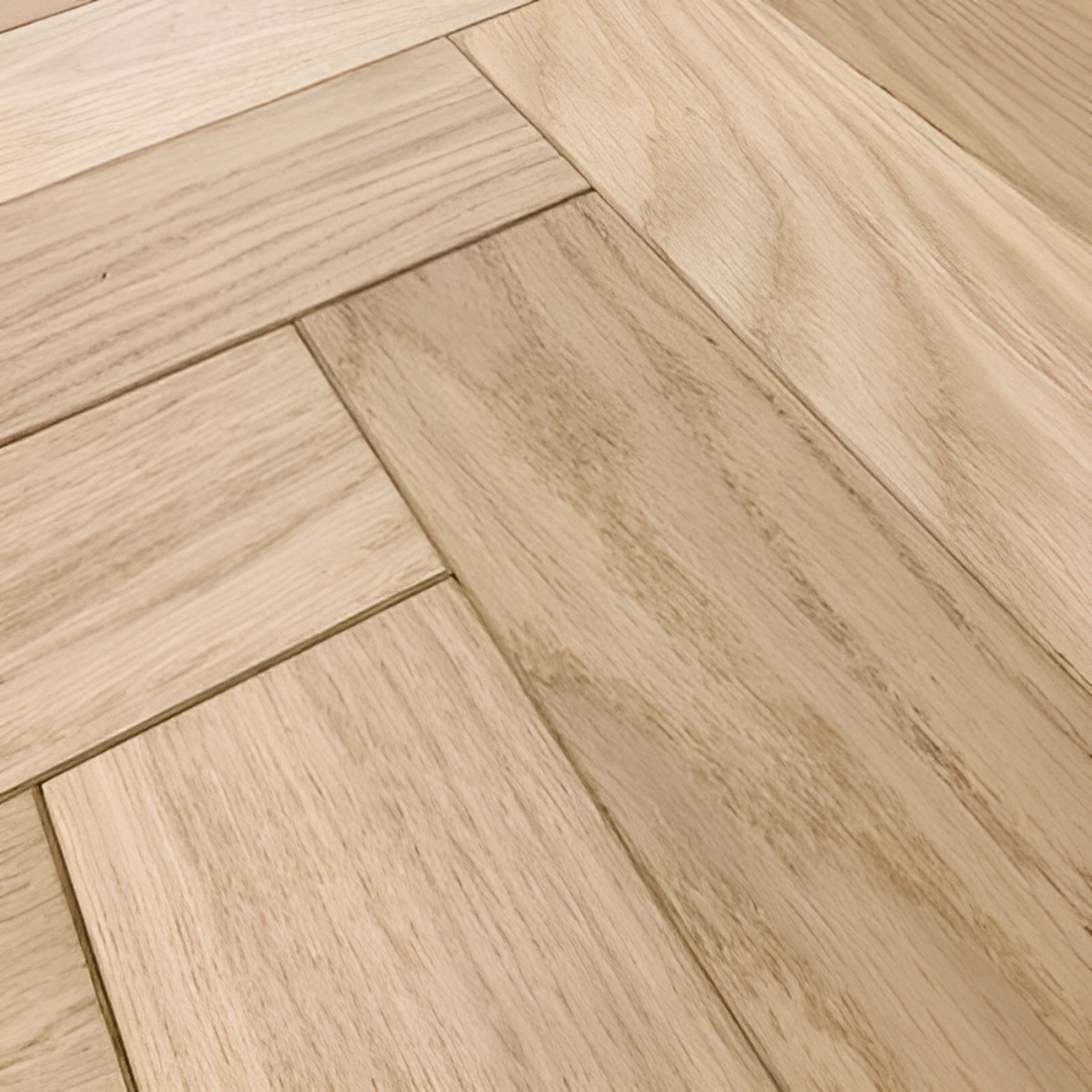 Parquet en chêne massif Bâton Rompu Verni incolore PREMIER CHOIX