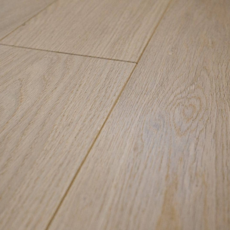 Parquet contrecollé chêne brut premier choix